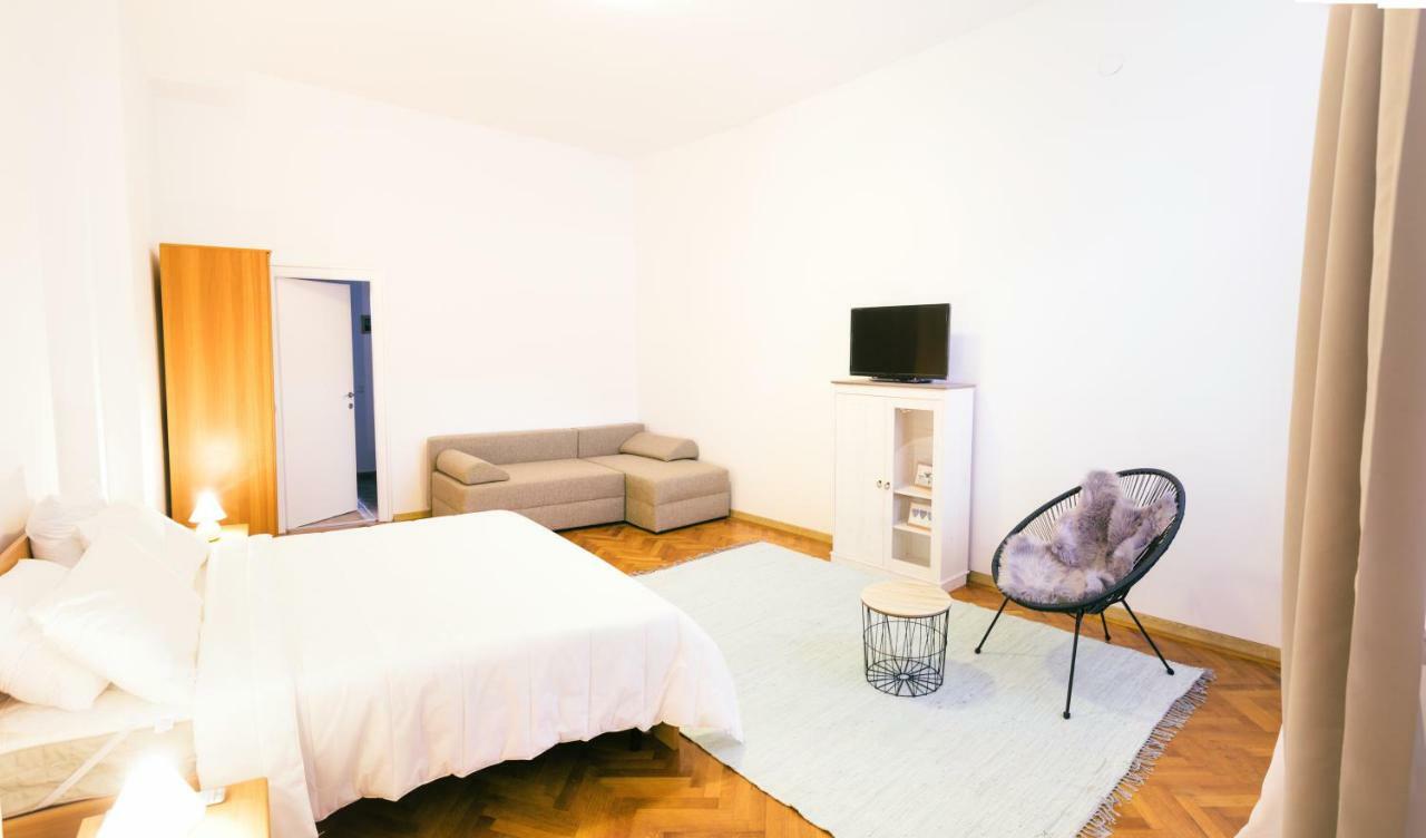 Street View Apartments Sibiu Exterior photo